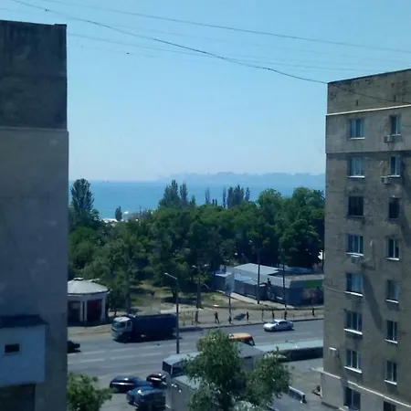 Квартира Посуточно Пляж Лузановка* Apartment Odesa